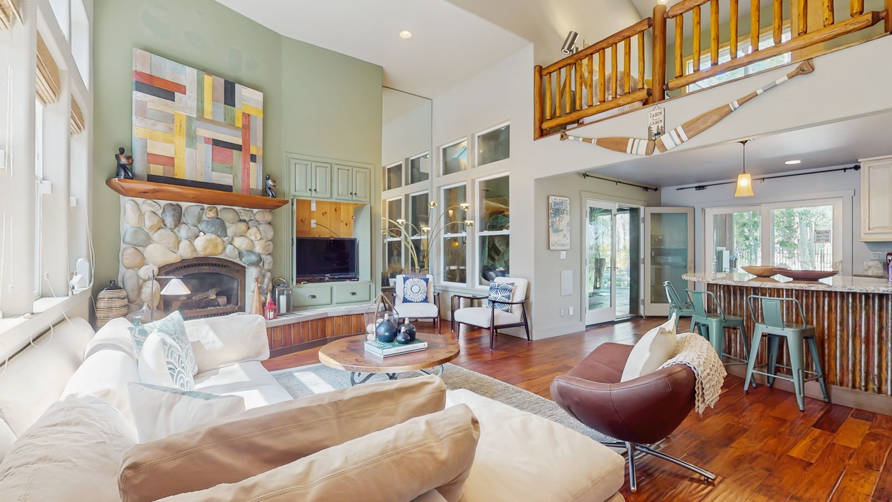 Photo of Livingroom in North Upper Truckee