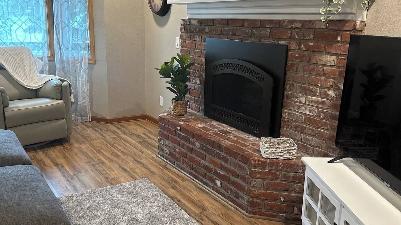 Photo of Livingroom in Eagle River