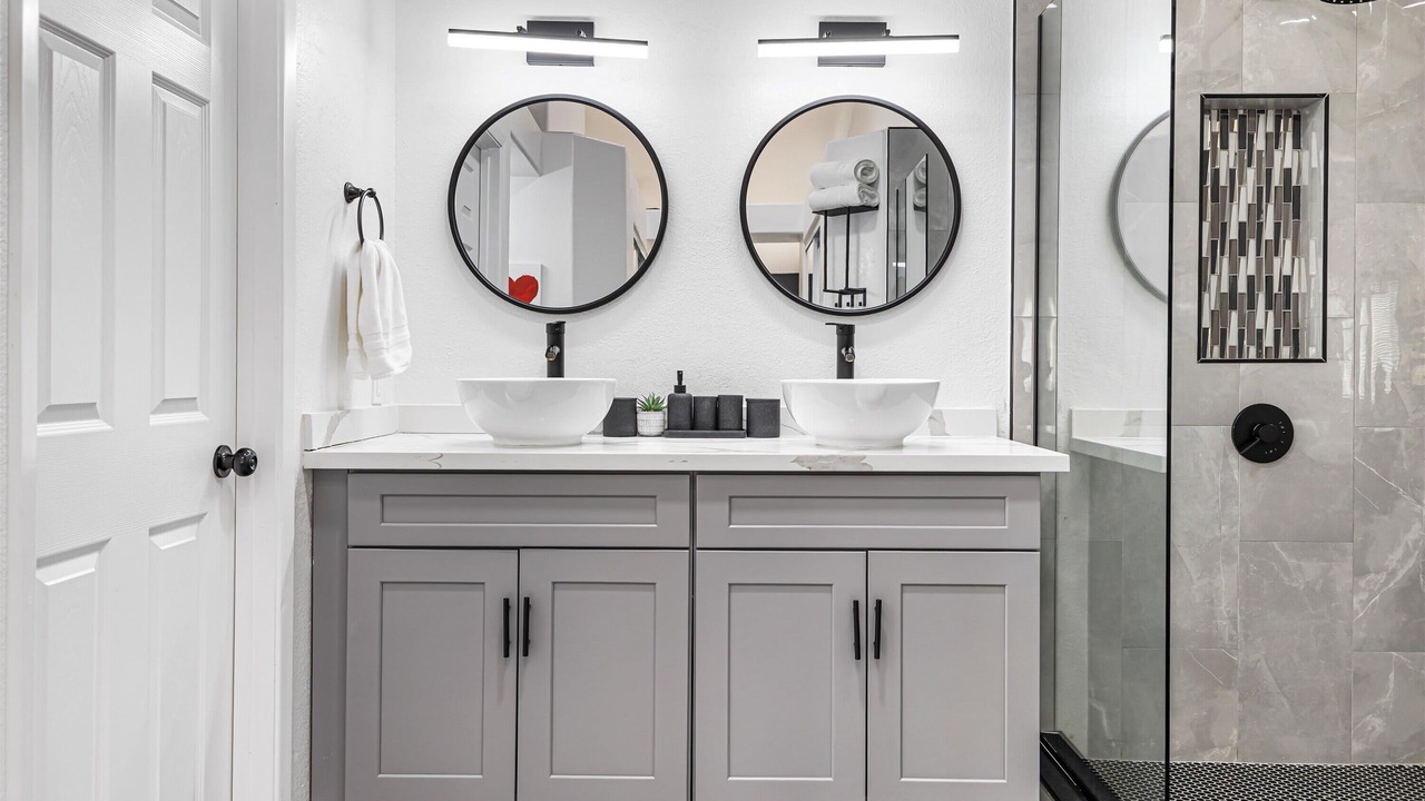 Photo of Bathroom in River Mountain