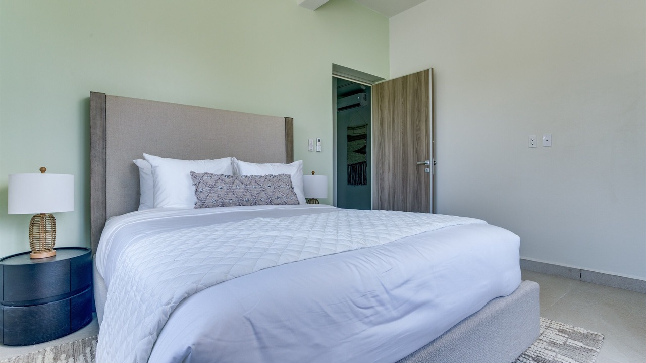 Photo of Bedroom in Cocoplum