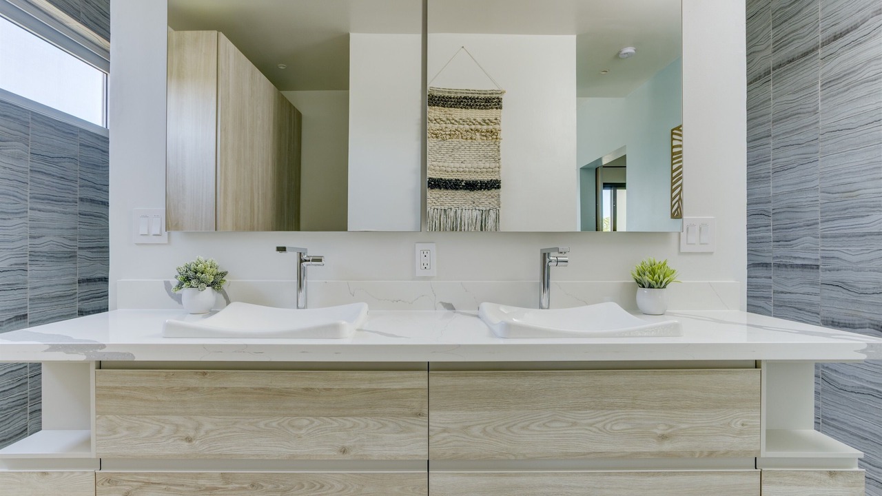 Photo of Bathroom in Cocoplum