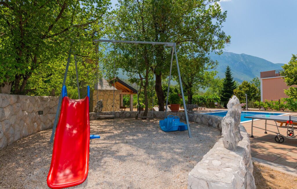Photo of Others in Rastovac
