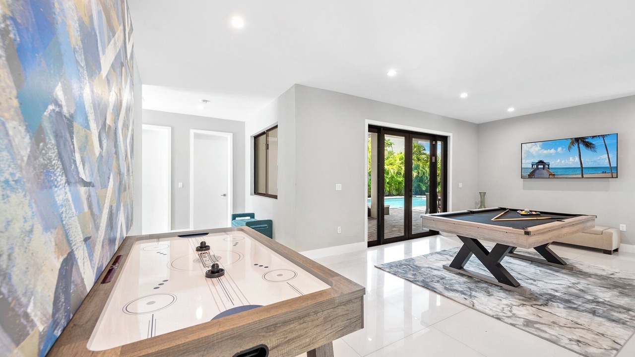 Photo of Bedroom in Ludlam