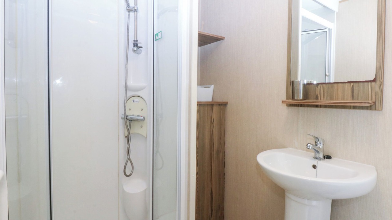 Photo of Bathroom in Chwilog