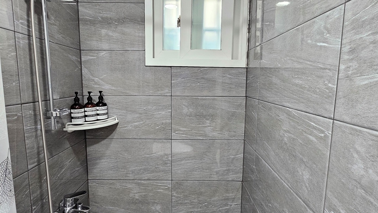 Photo of Bathroom in Cheongunhyoja-dong