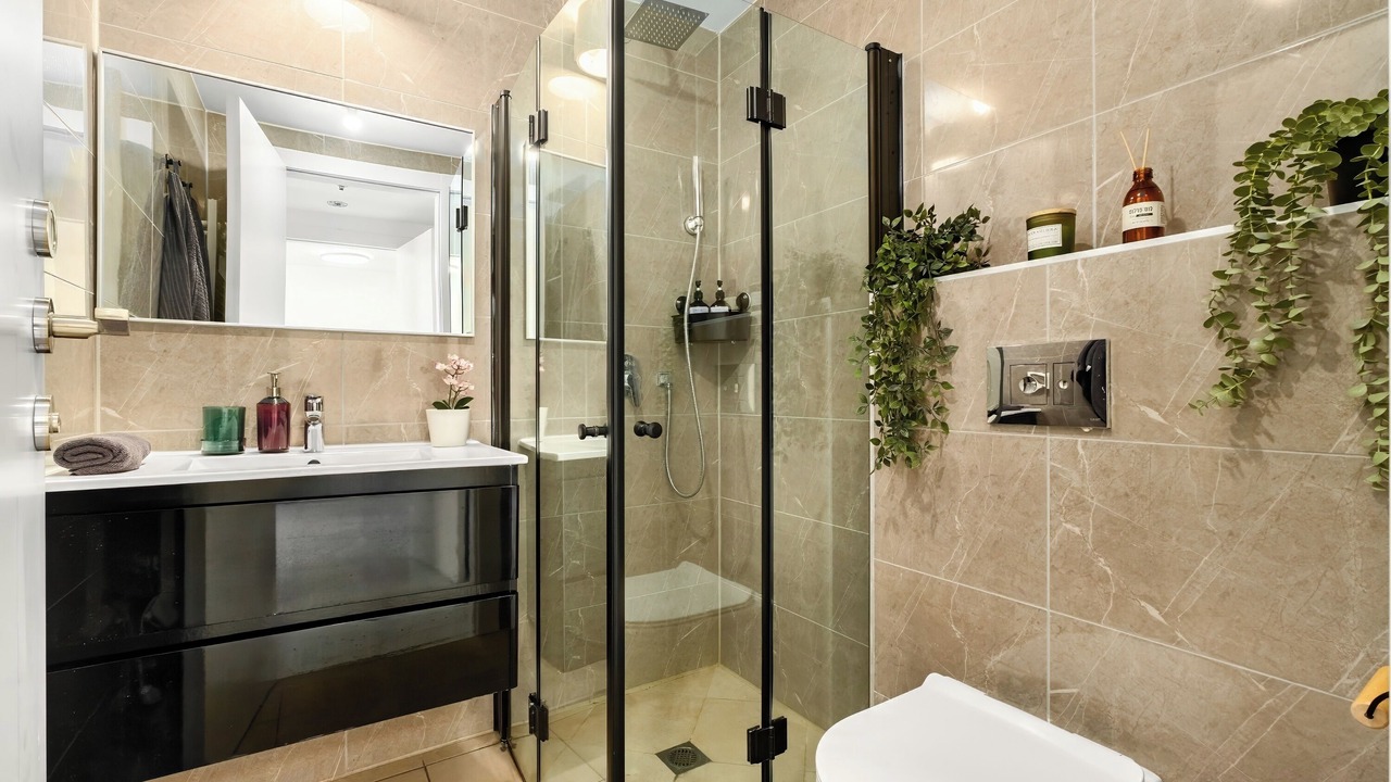Photo of Bathroom in Nachlaot