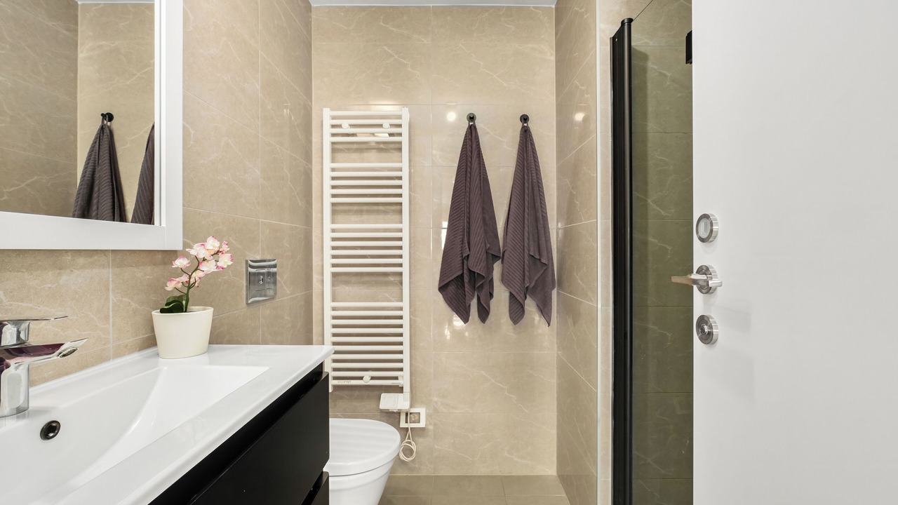 Photo of Bathroom in Nachlaot