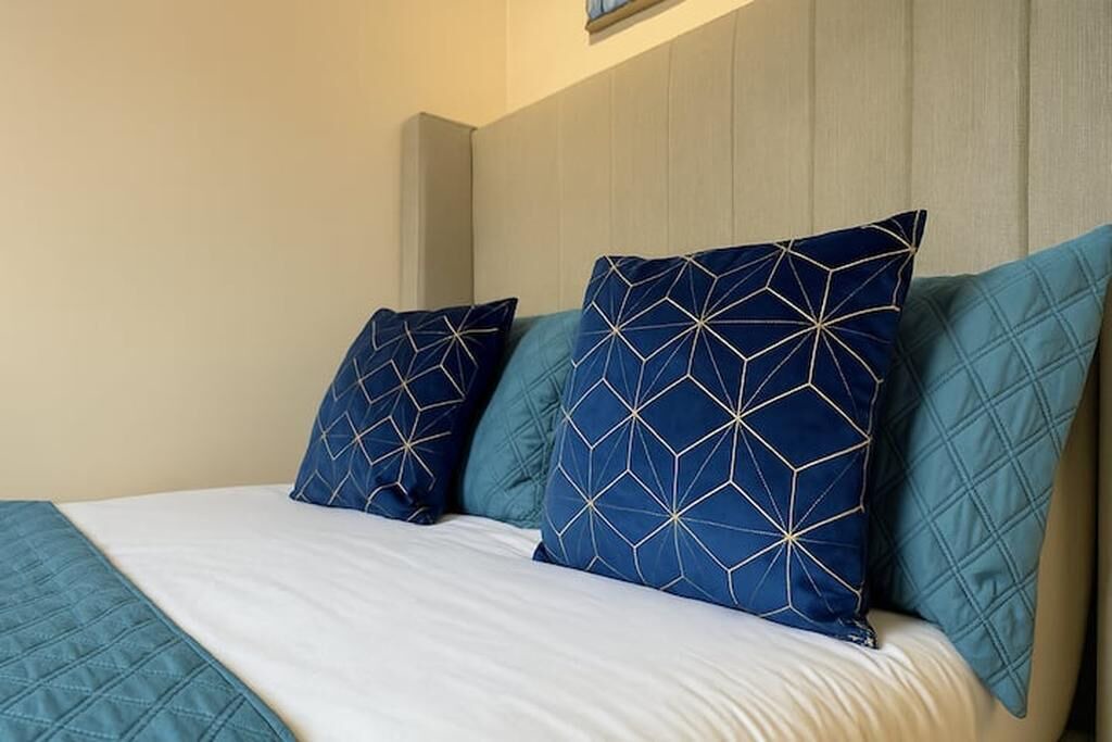 Photo of Bedroom in Island Gardens