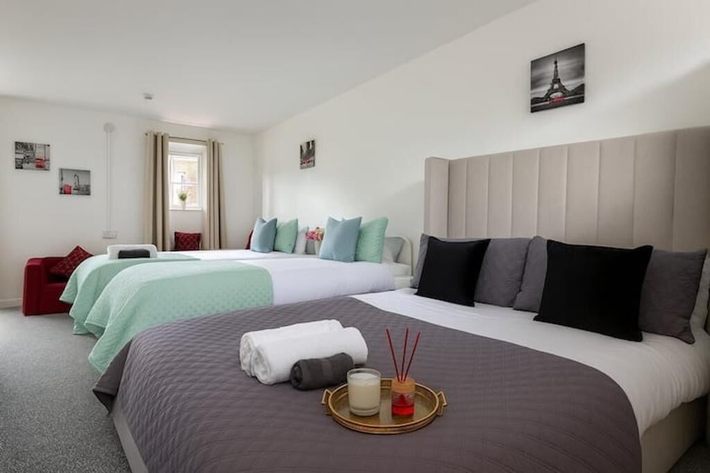 Photo of Bedroom in Island Gardens