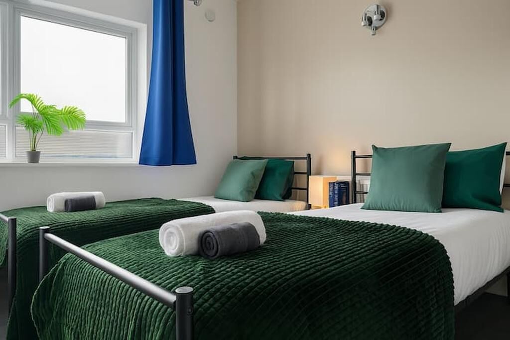 Photo of Bedroom in Island Gardens