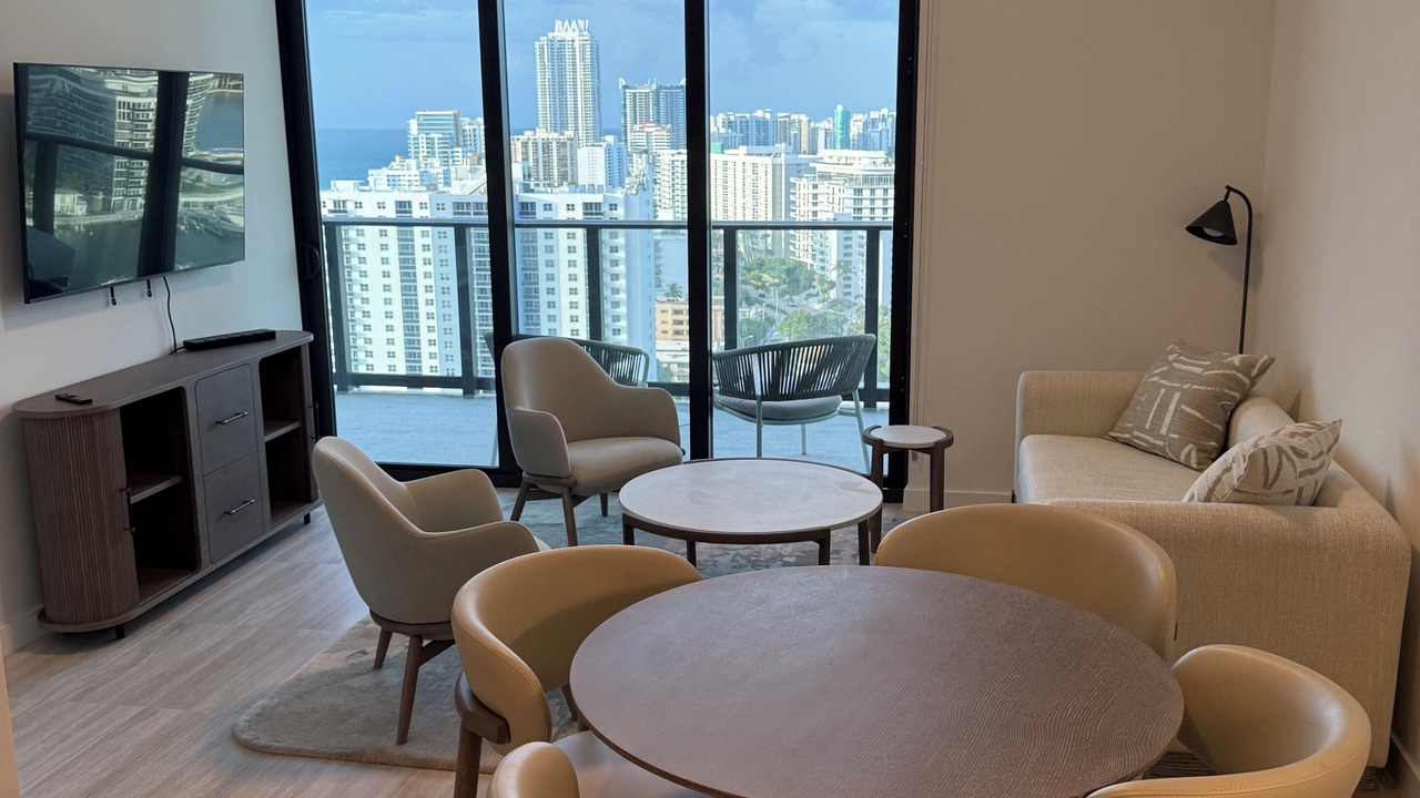 Photo of Livingroom in North Beach