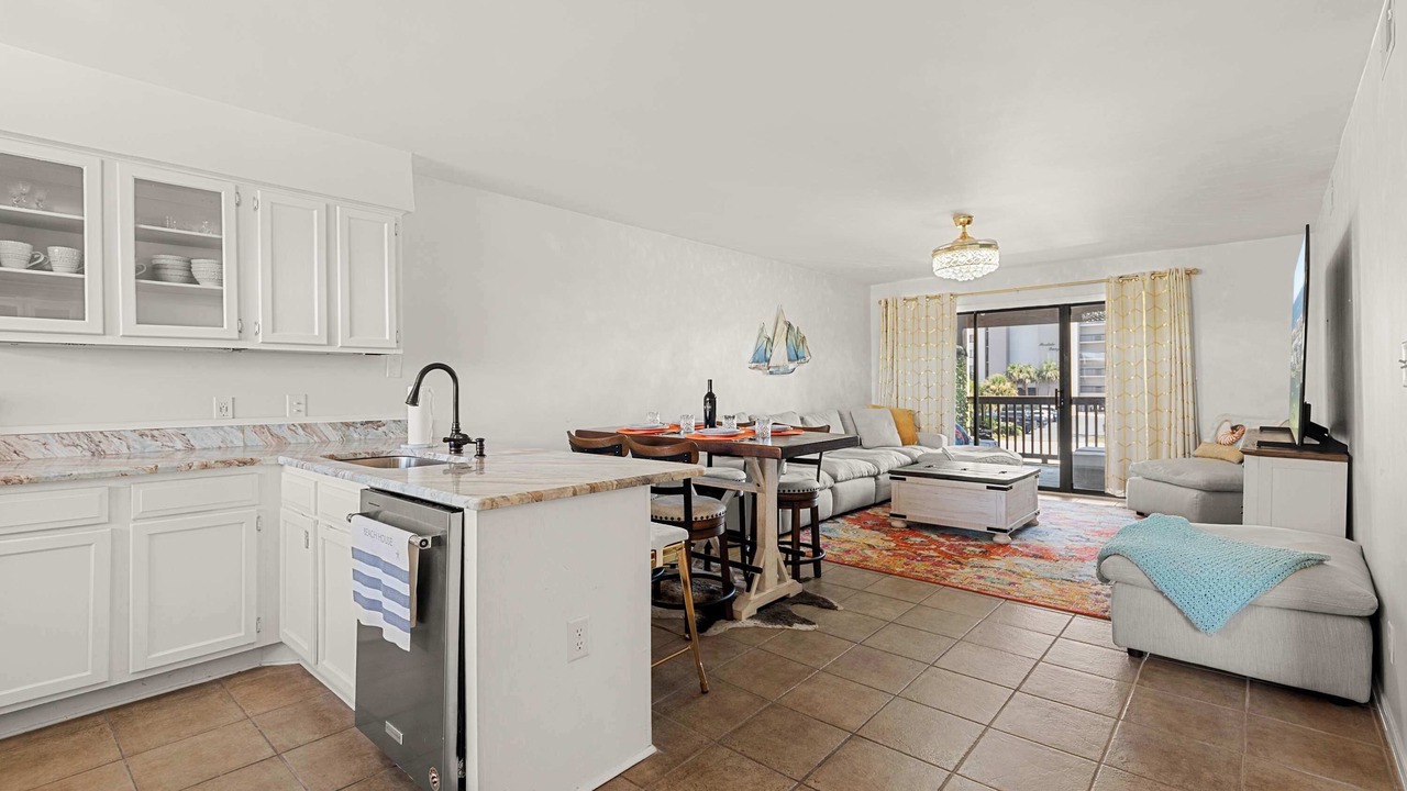 Photo of Bedroom in Orange Beach East