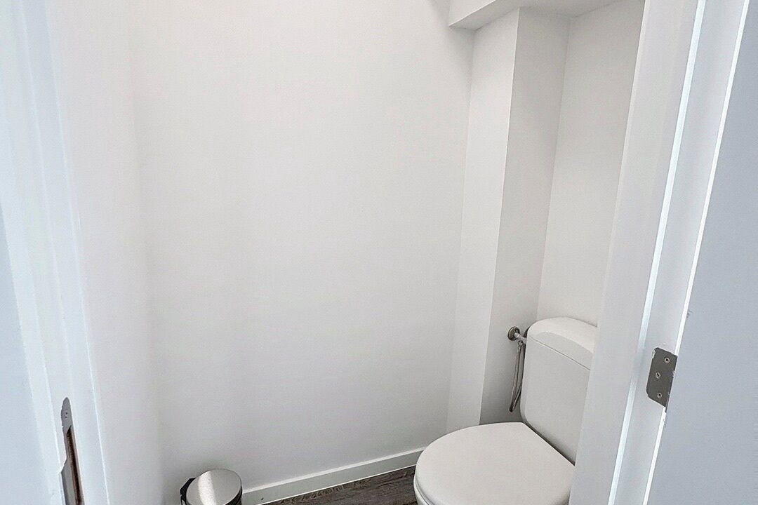 Photo of Bathroom in Altitude 100