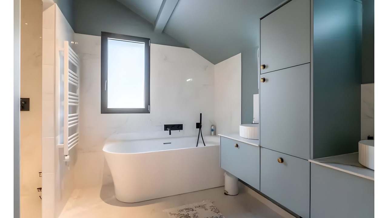 Photo of Bathroom in Talloires-Montmin