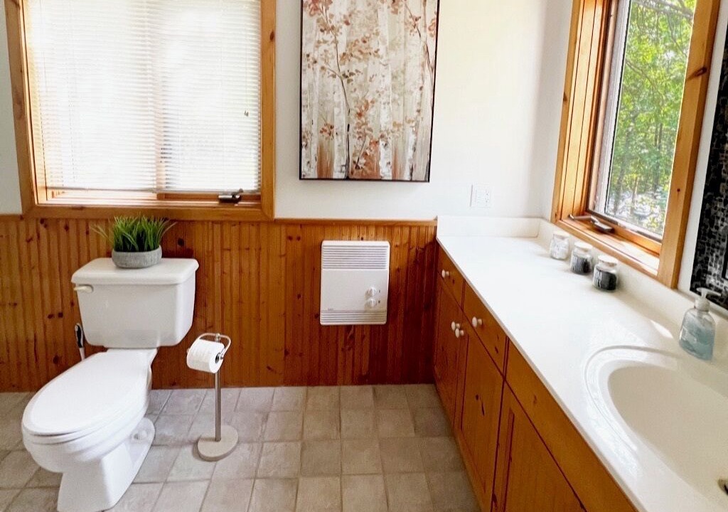 Photo of Bathroom in Tobermory