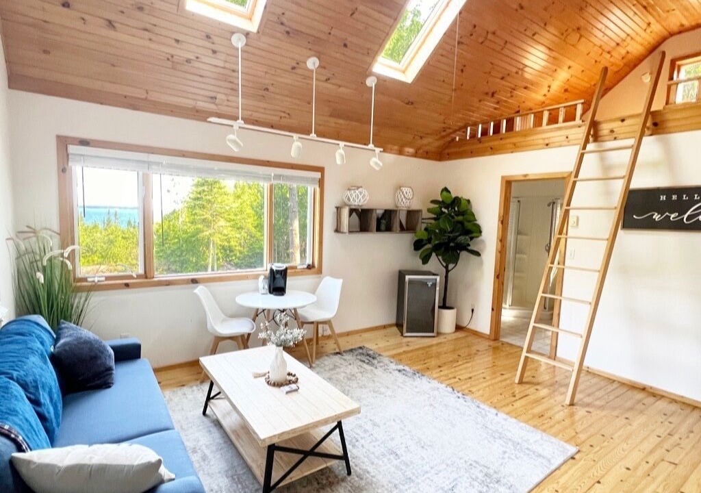 Photo of Livingroom in Tobermory