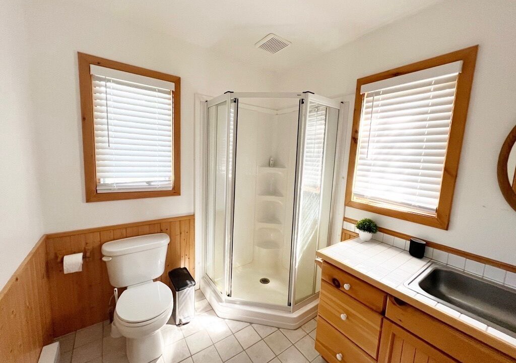 Photo of Bathroom in Tobermory