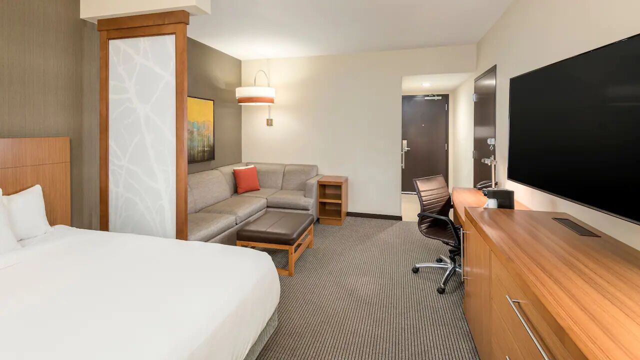 Photo of Bedroom in Greenville Downtown
