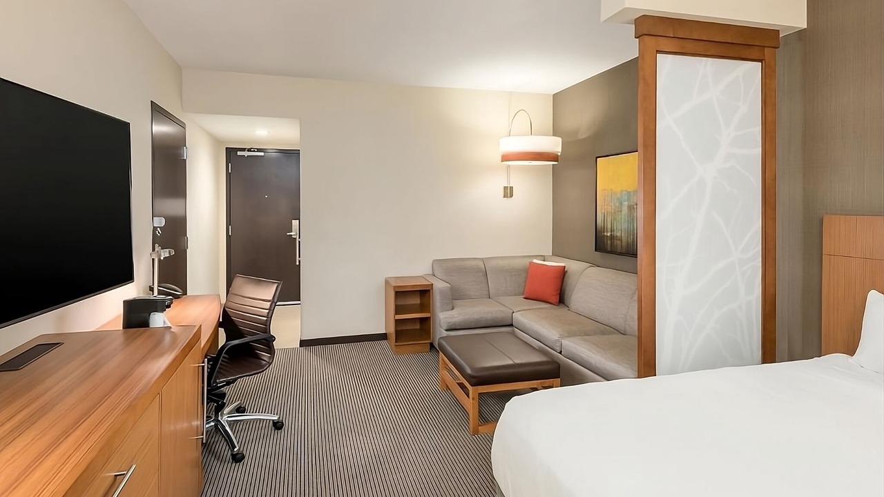 Photo of Bedroom in Greenville Downtown