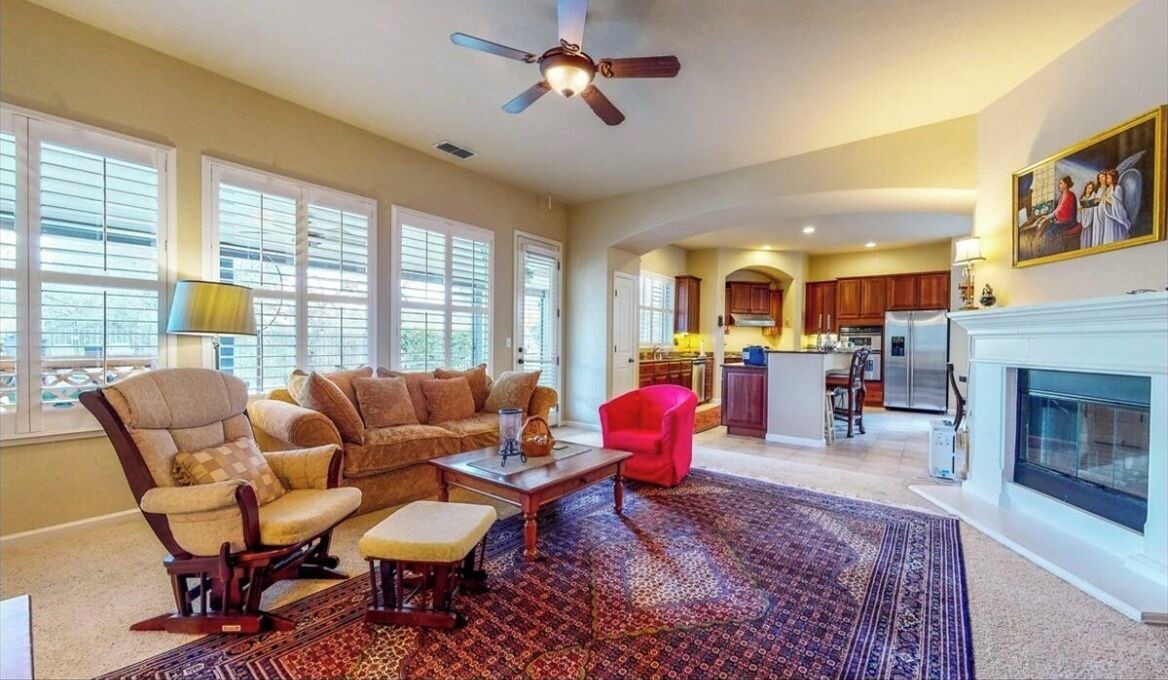 Photo of Livingroom in Roseville