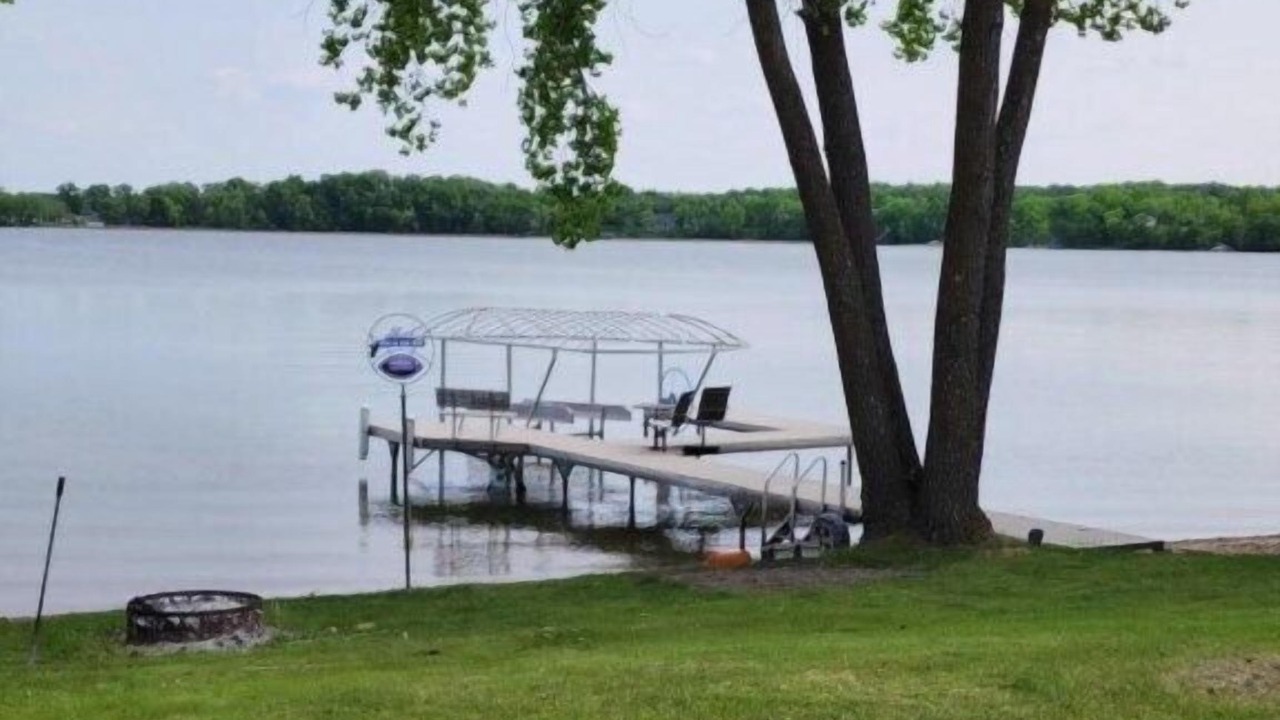 Photo of Others in Underwood