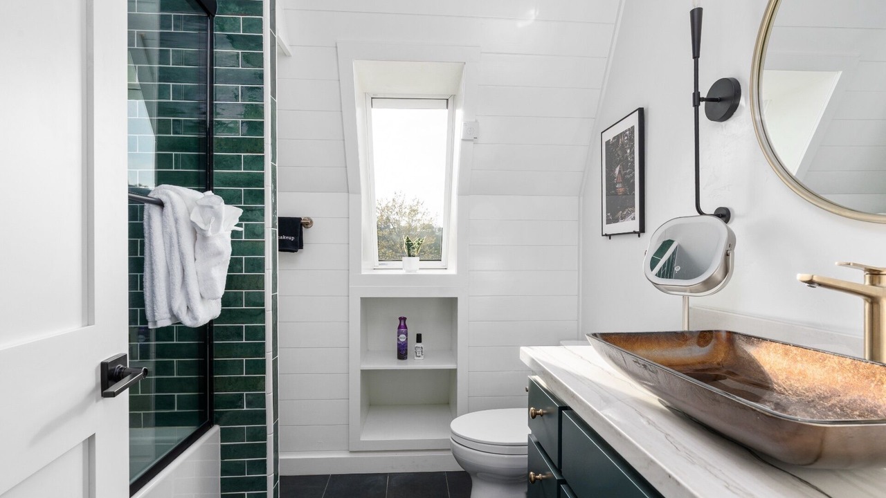 Photo of Bathroom in Mariposa
