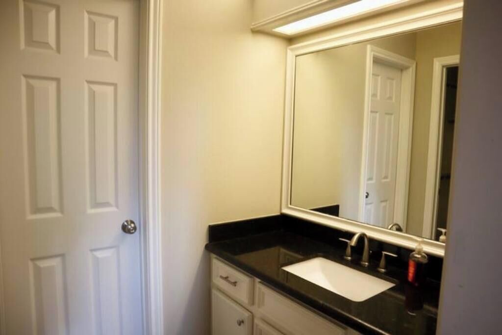 Photo of Bathroom in Klein