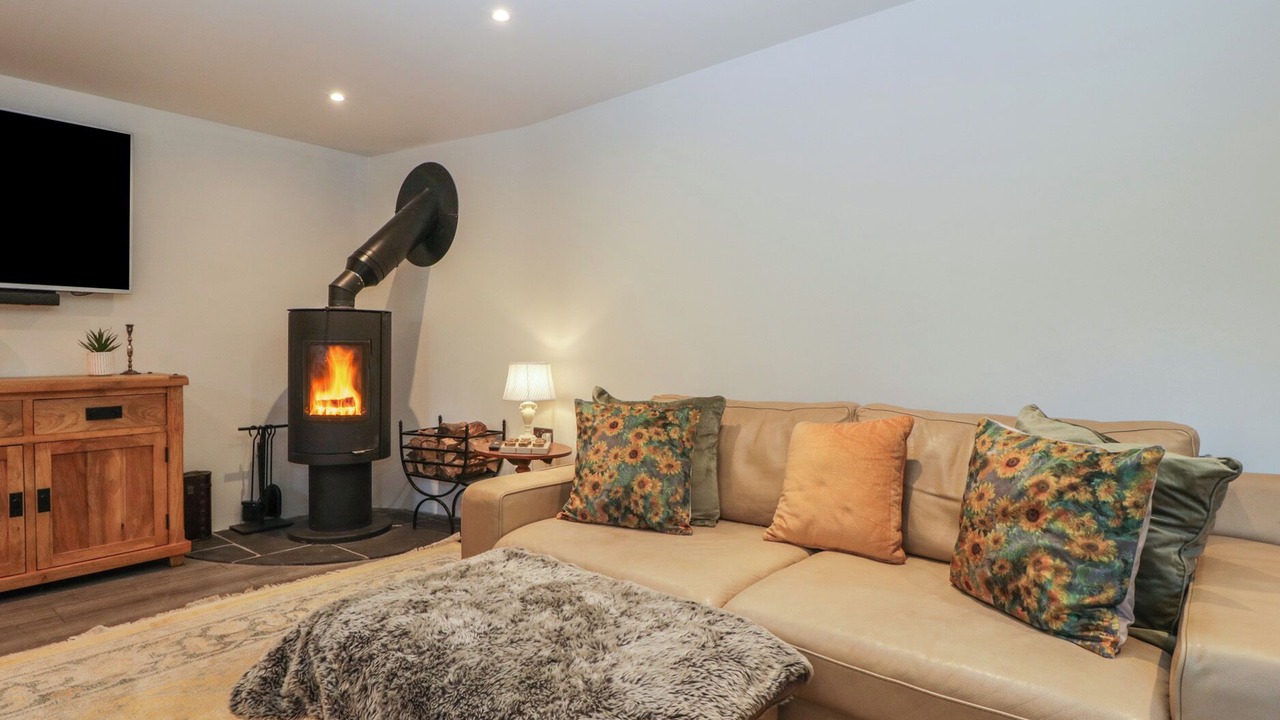 Photo of Livingroom in Cwmcarn