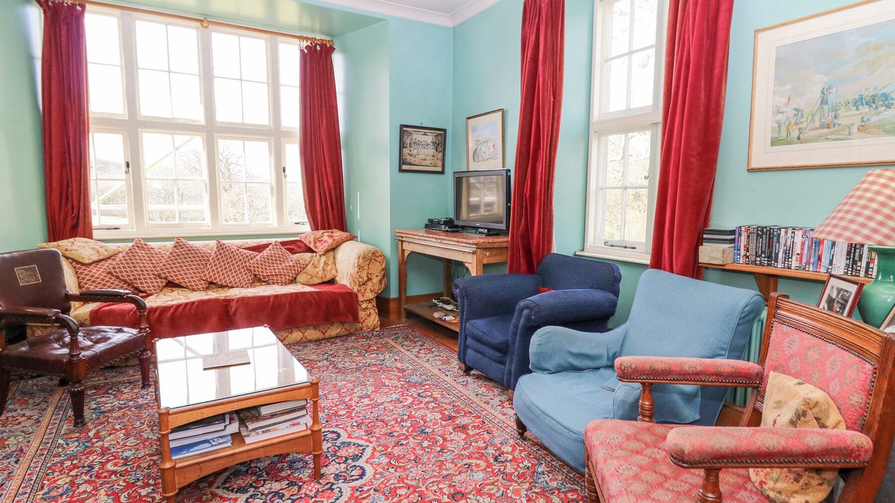 Photo of Livingroom in Fishguard