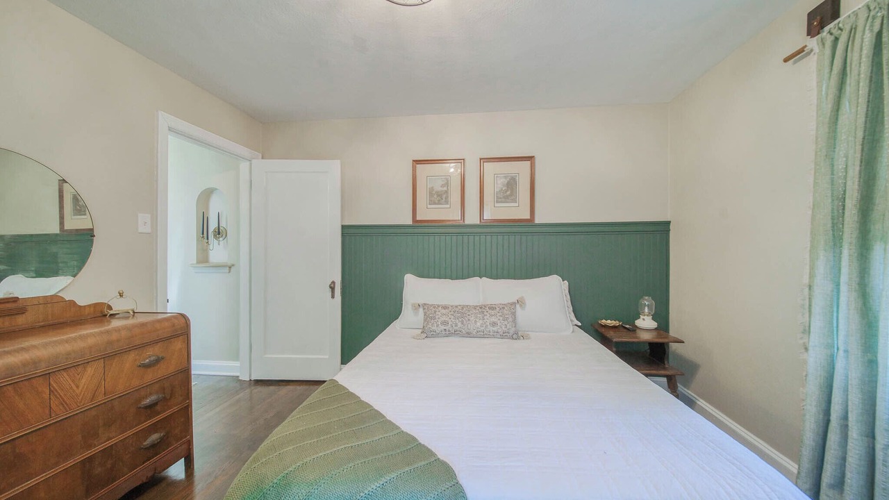 Photo of Bedroom in Rolla