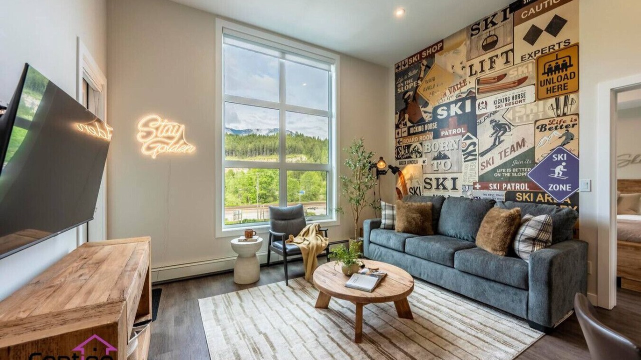 Photo of Livingroom in Golden