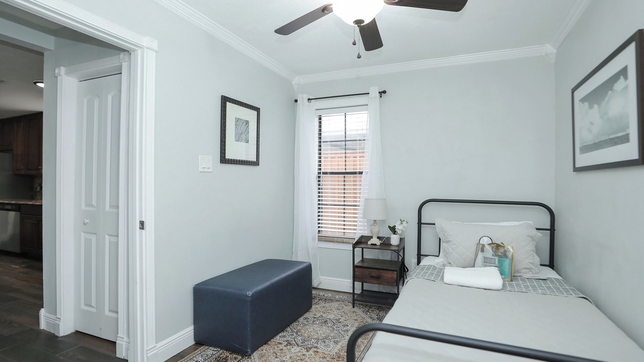 Photo of Bedroom in Humble