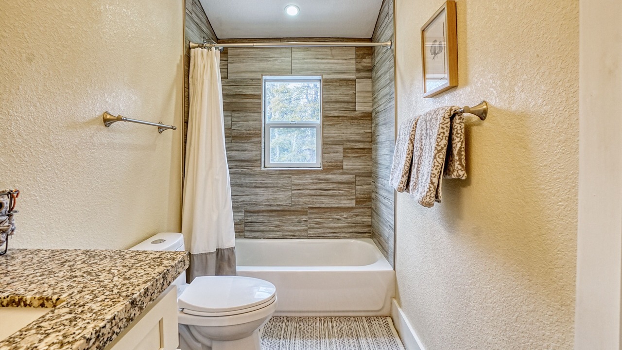 Photo of Bathroom in Black Hawk
