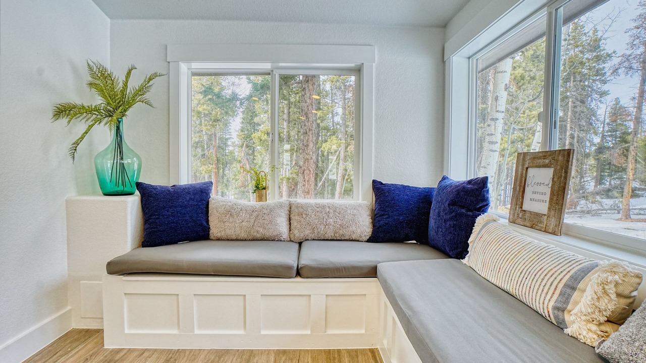 Photo of Livingroom in Black Hawk