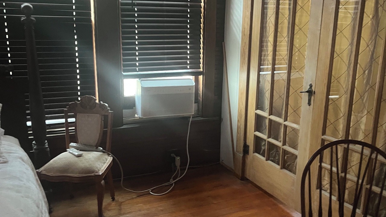 Photo of Bedroom in Near South
