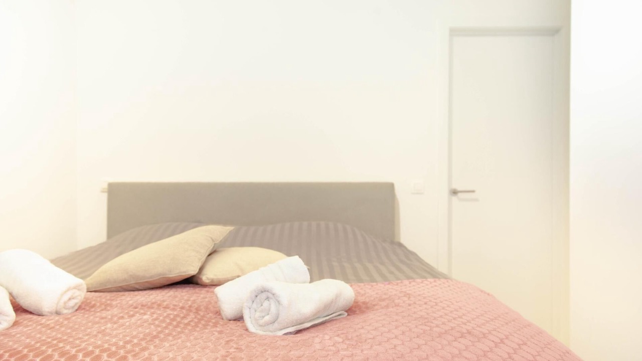 Photo of Bedroom in University District
