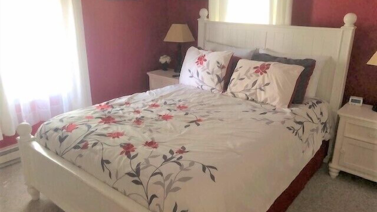 Photo of Bedroom in Summer Village