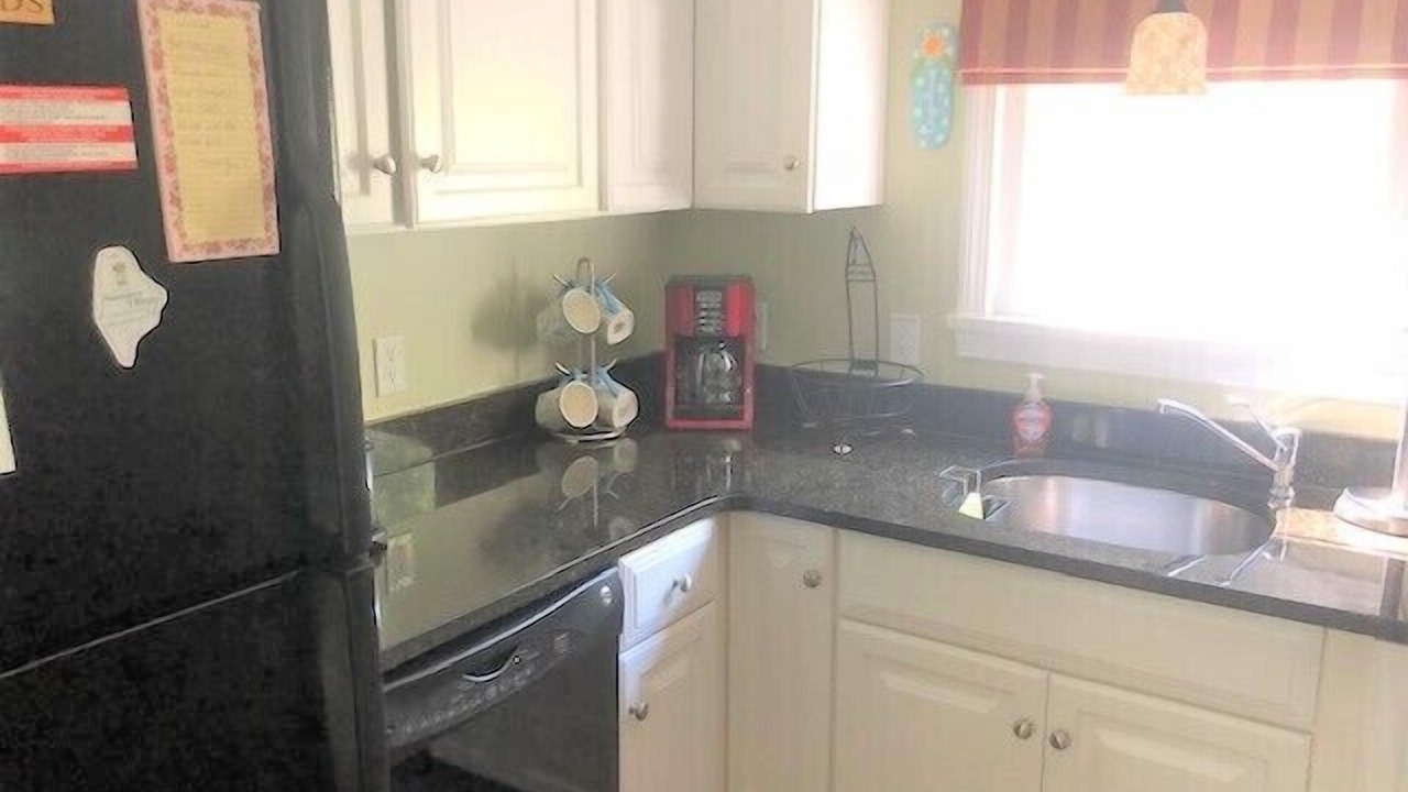 Photo of Kitchen in Summer Village
