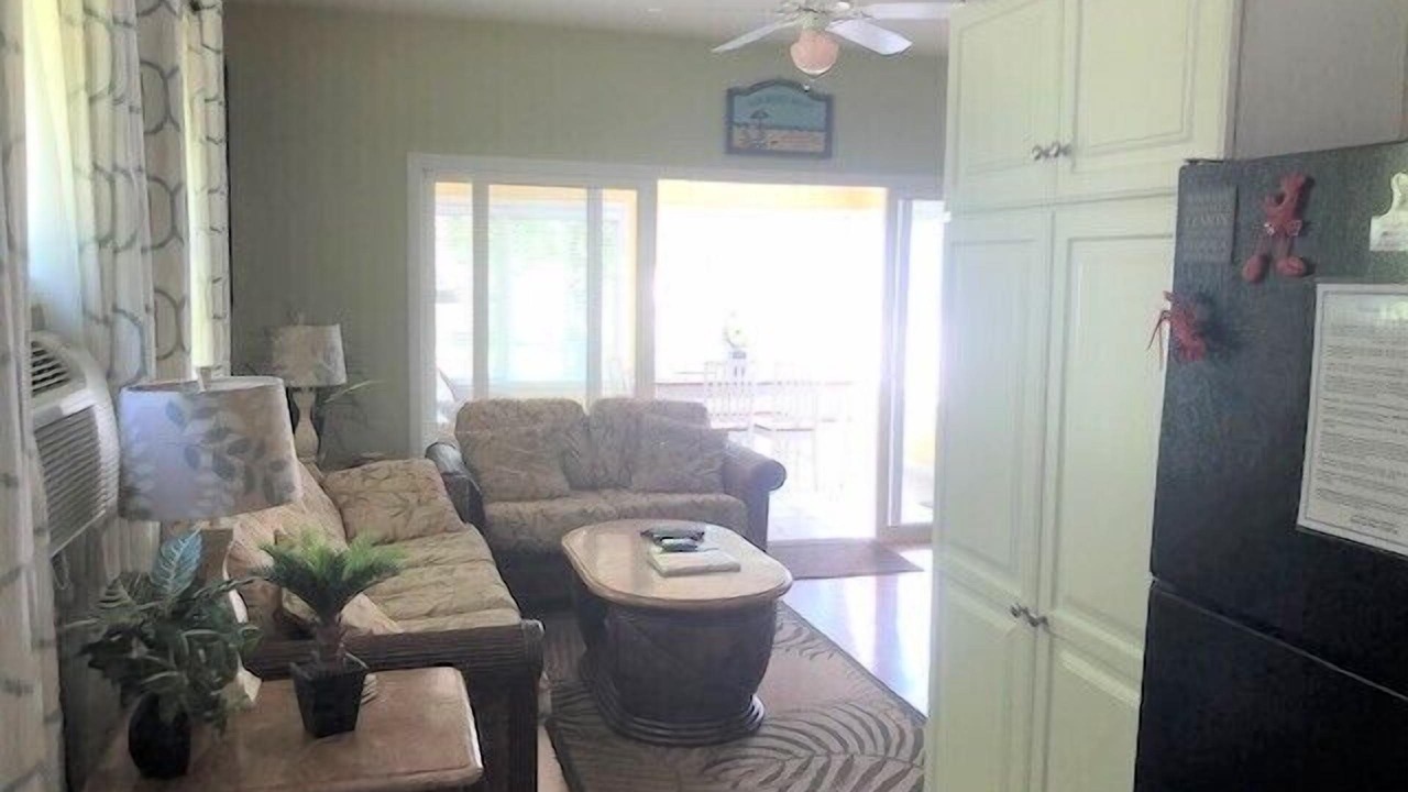Photo of Livingroom in Summer Village