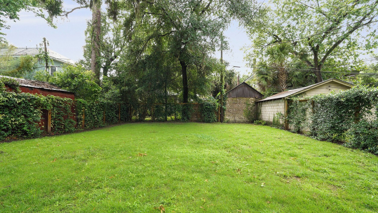 Photo of Outdoor in Metropolitan