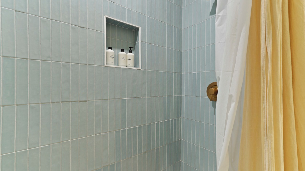 Photo of Bathroom in Metropolitan
