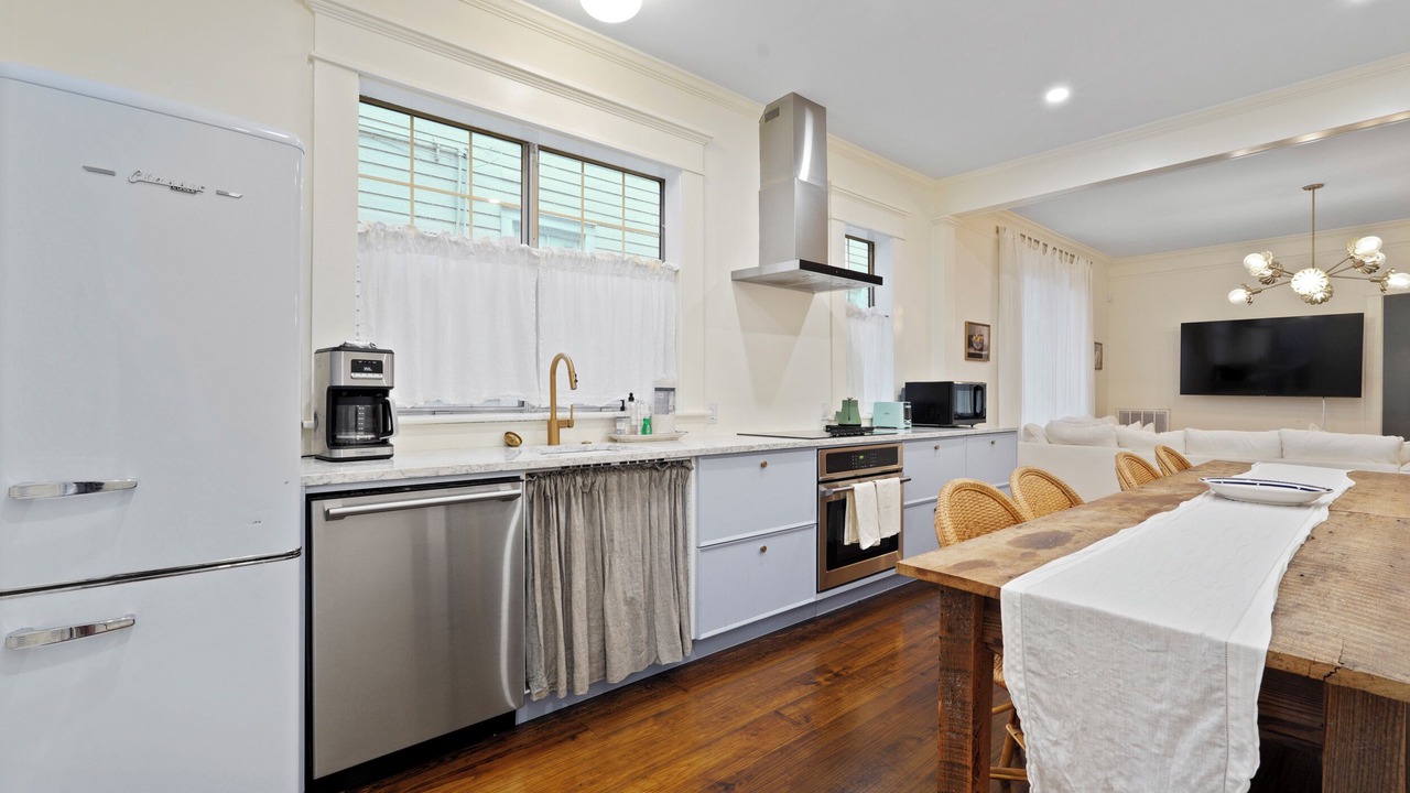 Photo of Kitchen in Metropolitan