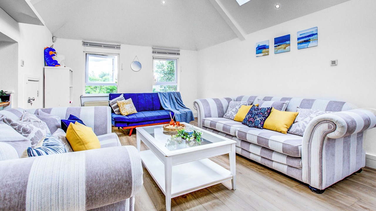 Photo of Livingroom in Hillside