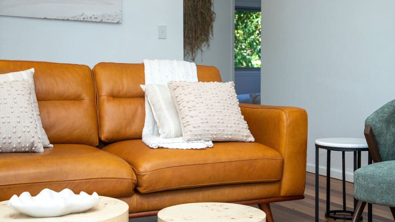 Photo of Livingroom in South Golden Beach