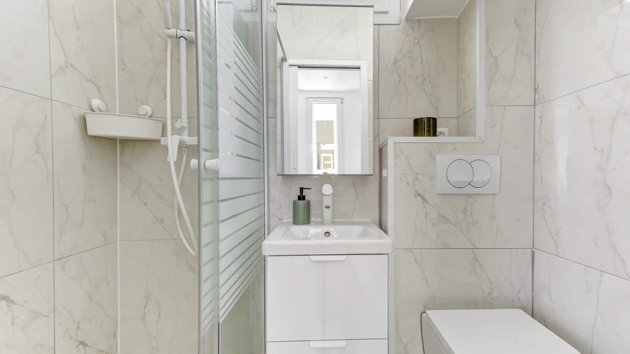 Photo of Bathroom in 7th Arrondissement