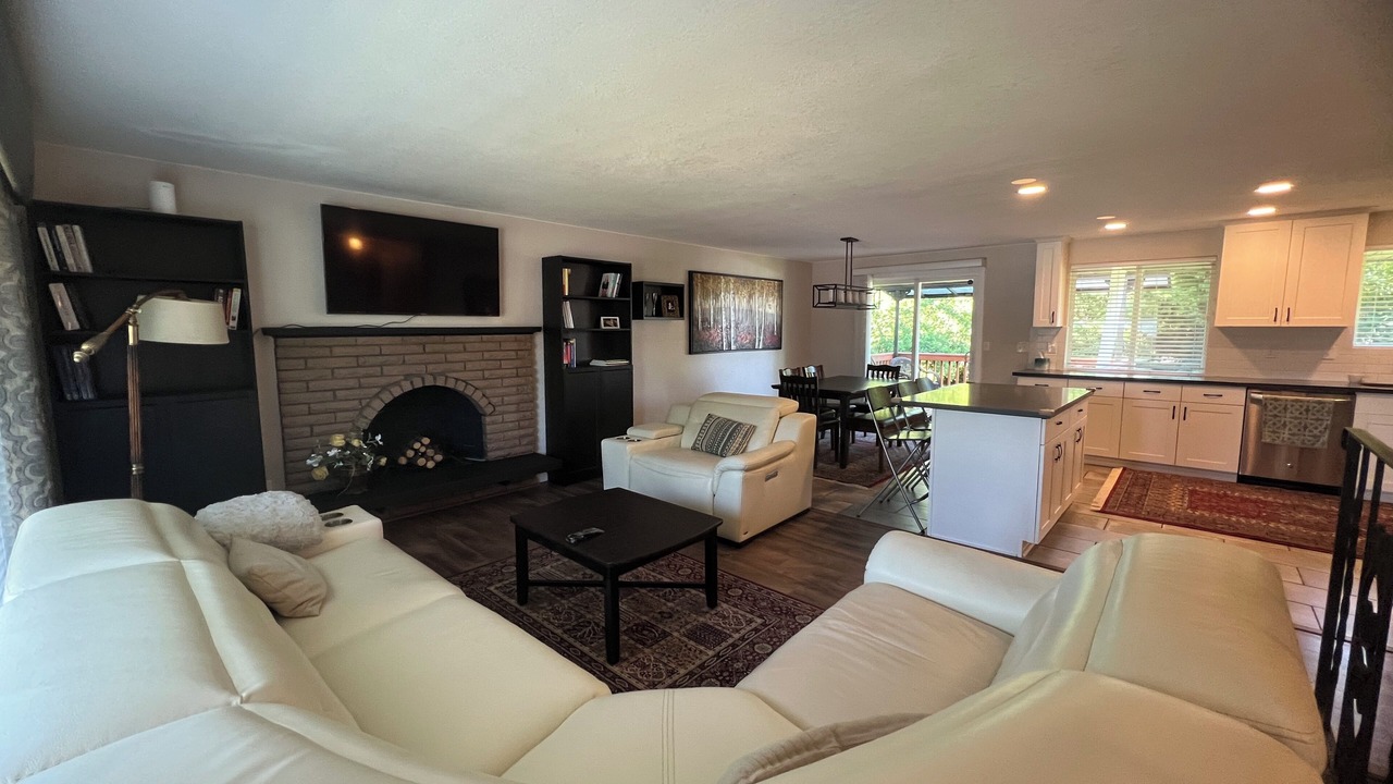 Photo of Livingroom in Everett