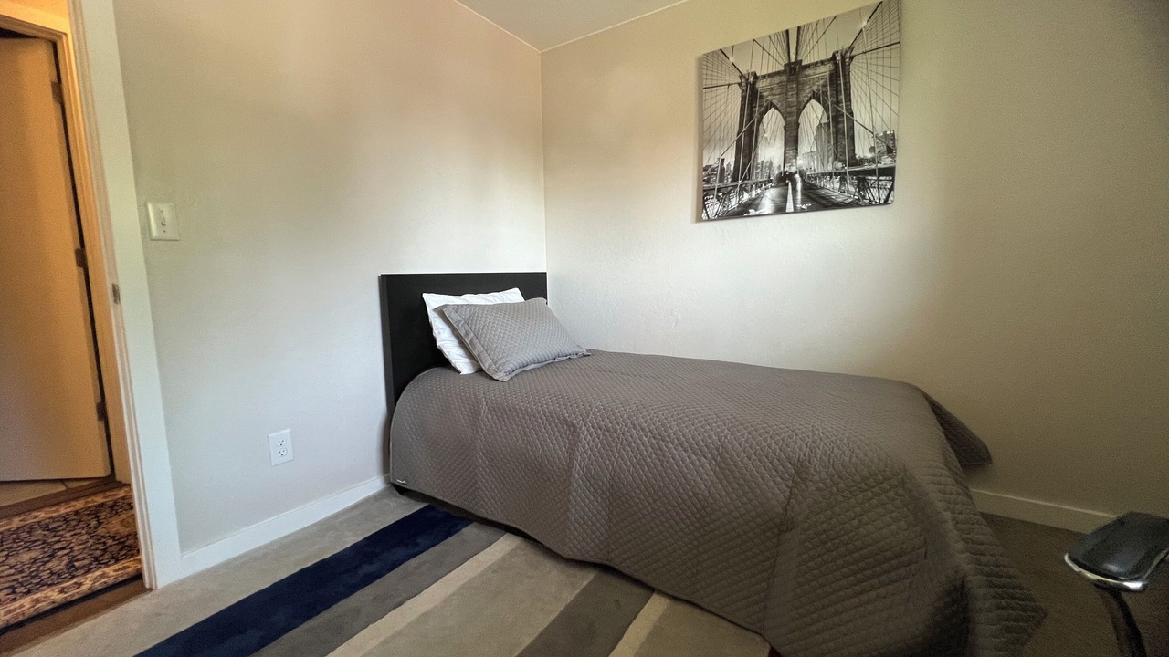 Photo of Bedroom in Everett