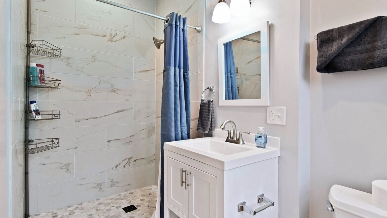 Photo of Bathroom in H Street Corridor