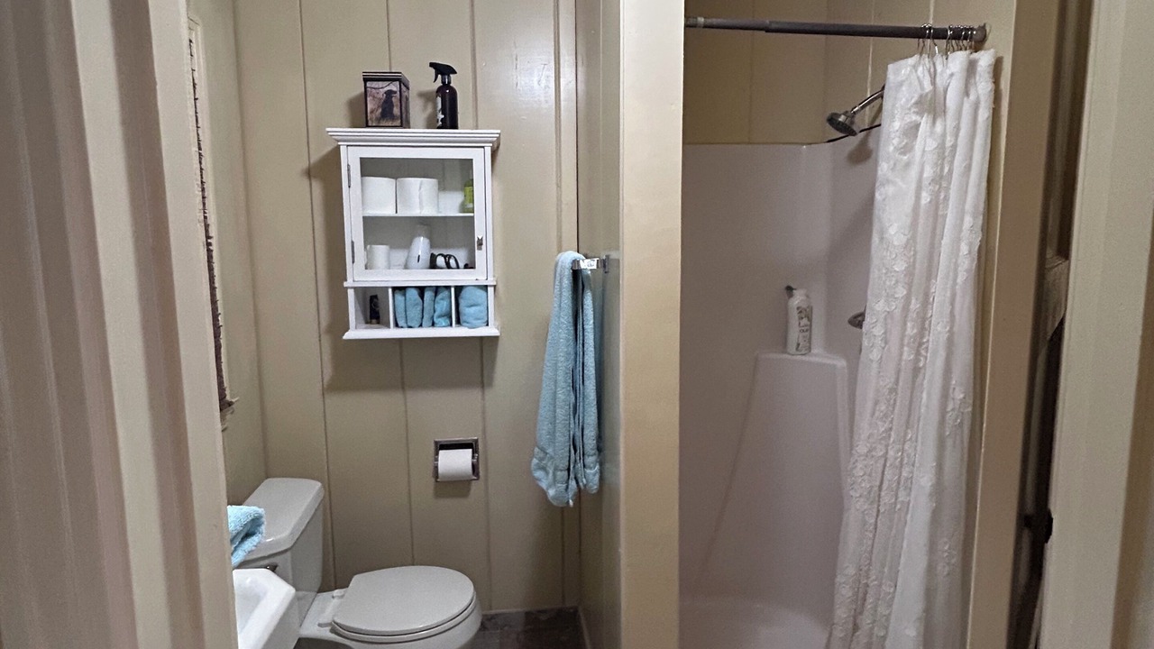 Photo of Bathroom in Salinas
