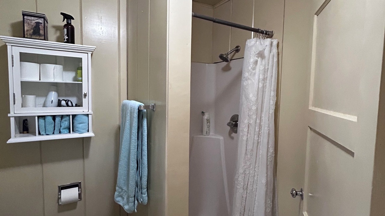 Photo of Bathroom in Salinas
